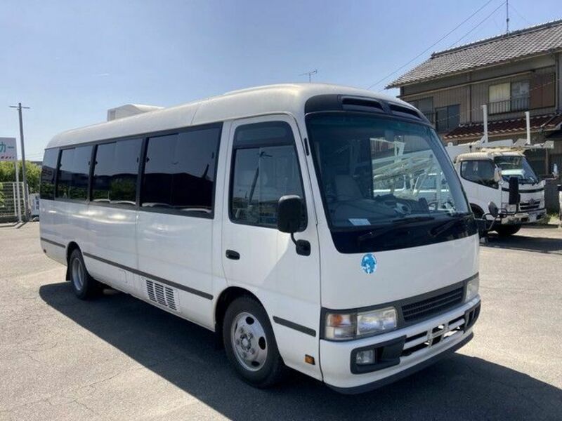 2005 TOYOTA COASTER XZB51