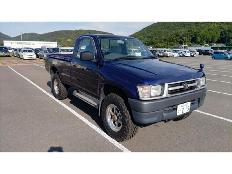 2004 TOYOTA HILUX LN167