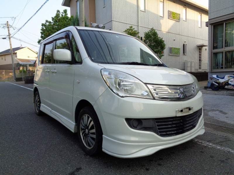 2011 MITSUBISHI DELICA D2 MB15S