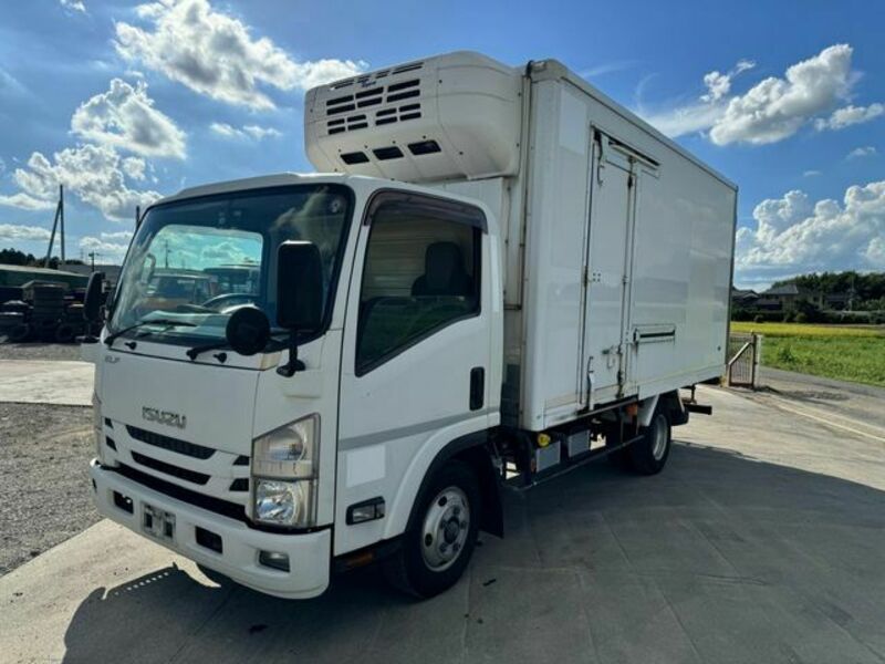 2017 ISUZU ELF NPR85AN