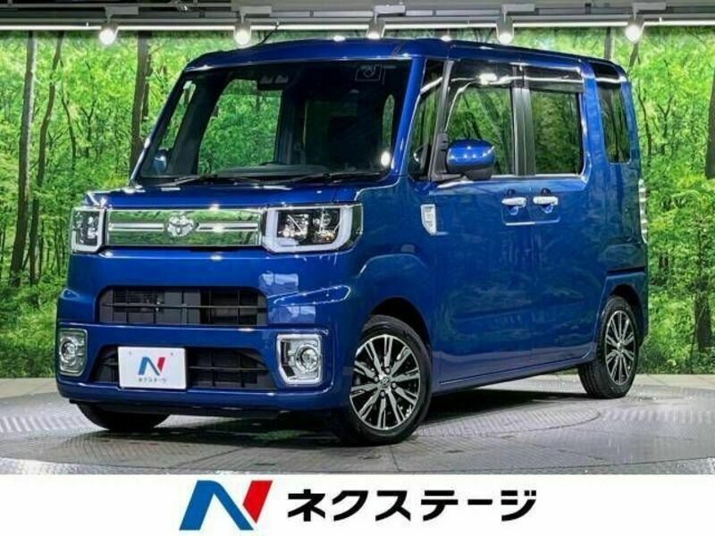 2019 TOYOTA PIXIS MEGA LA700A