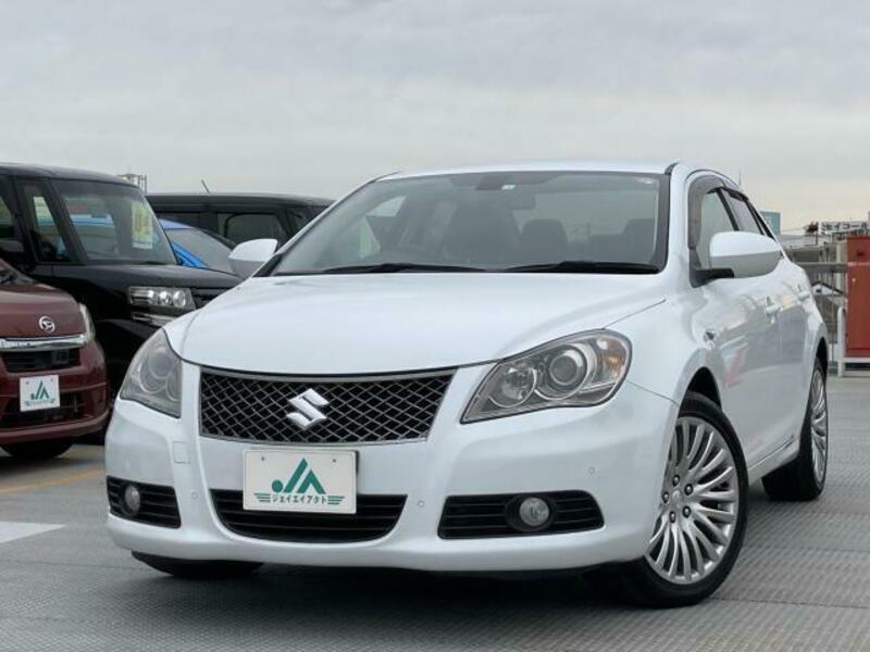 2014 SUZUKI KIZASHI CBA-RE91S