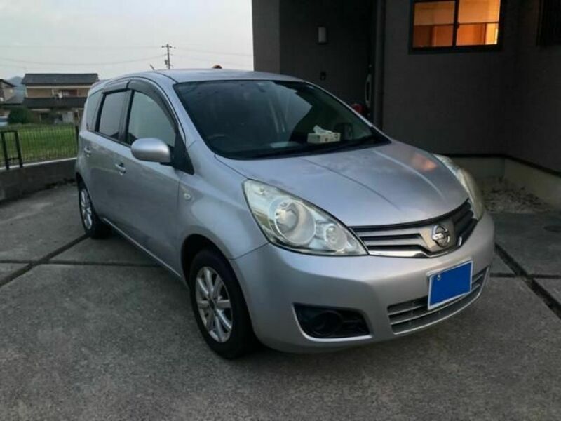 2011 NISSAN NOTE E11