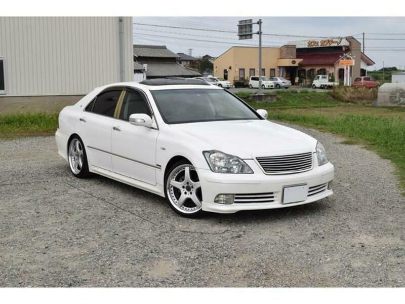 2004 TOYOTA CROWN GRS182