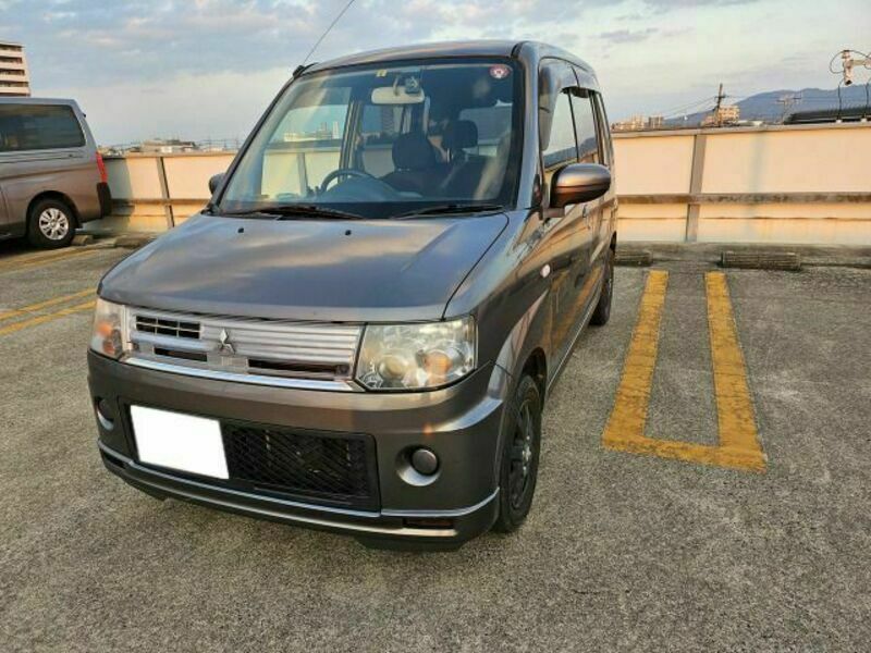 2010 MITSUBISHI TOPPO H82A