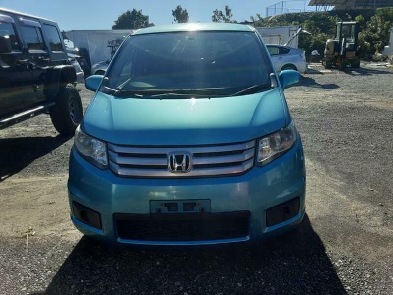 2010 HONDA FREED SPIKE GB3