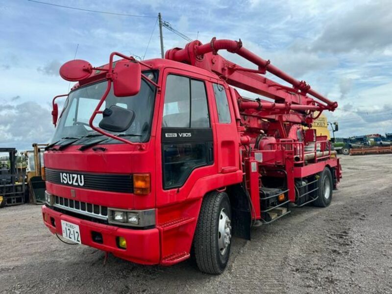 1989 ISUZU GIGA CVR17K?J?C