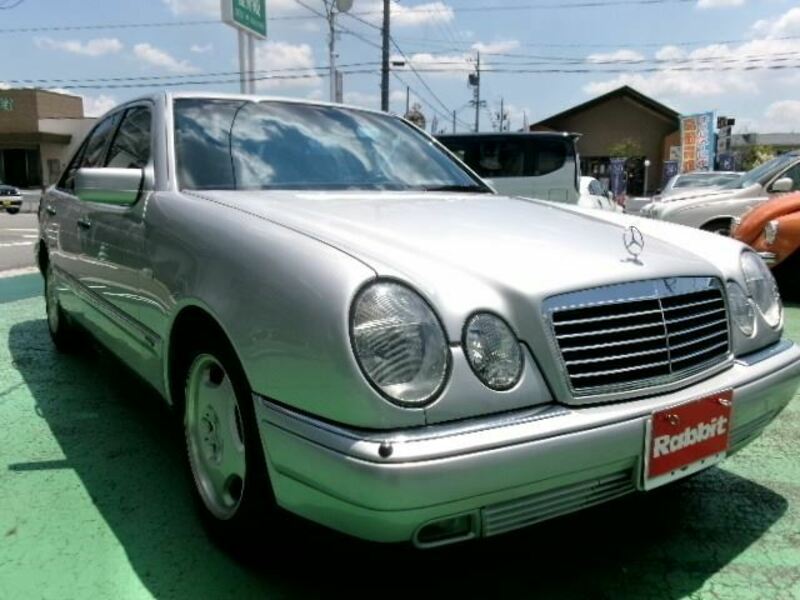 1996 MERCEDES-BENZ E-CLASS 210055