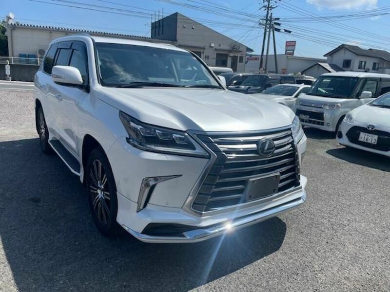 2018 LEXUS LX URJ201W