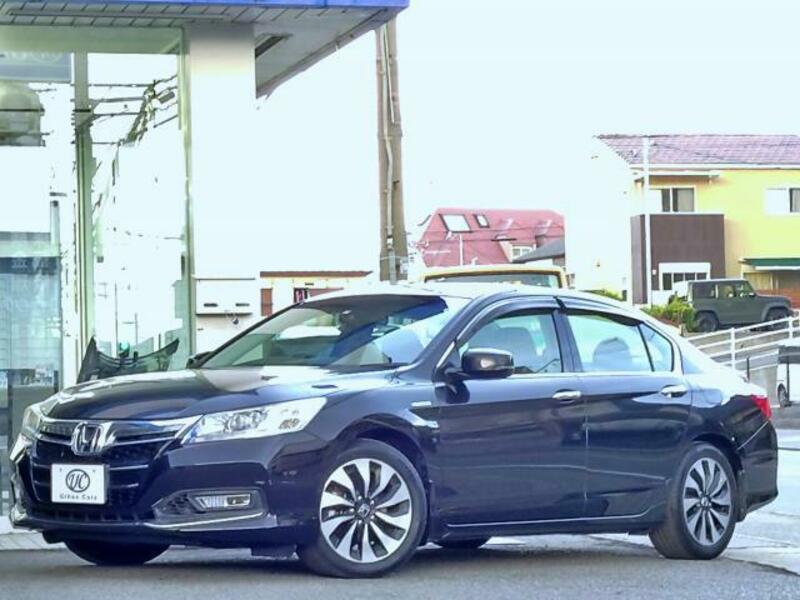 2013 HONDA ACCORD HYBRID DAA-CR6