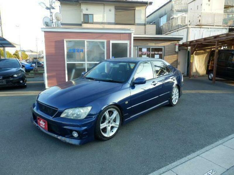 2005 TOYOTA ALTEZZA SXE10