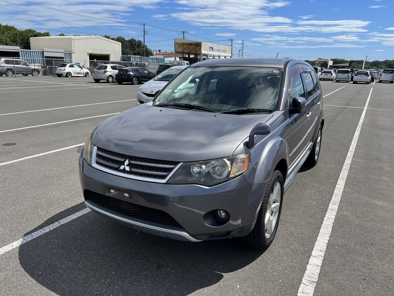 2008 MITSUBISHI OUTLANDER DBA-CW5WAuction Grade=4??7Seats??AW??PS??PW??AAC??ABS??AB??Keyless