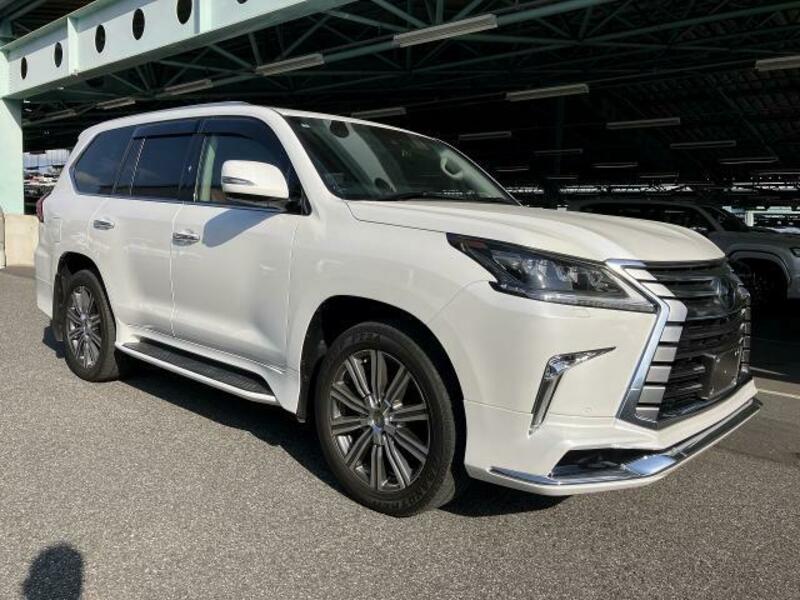 2017 LEXUS LX DBA-URJ201W