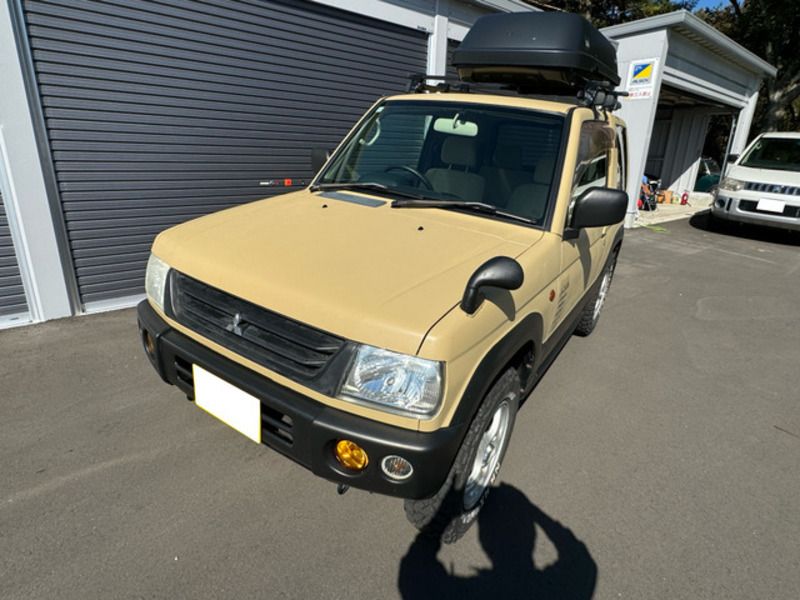 2005 MITSUBISHI PAJERO MINI H58A