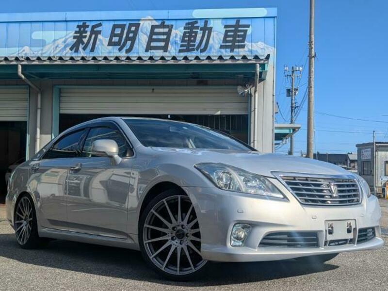 2011 TOYOTA CROWN DBA-GRS203