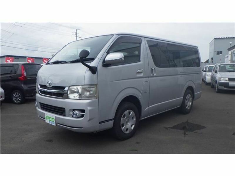 2010 TOYOTA HIACE KDH206V