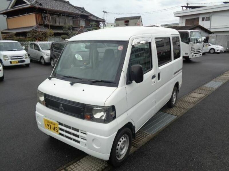 2011 MITSUBISHI MINICAB VAN U61V