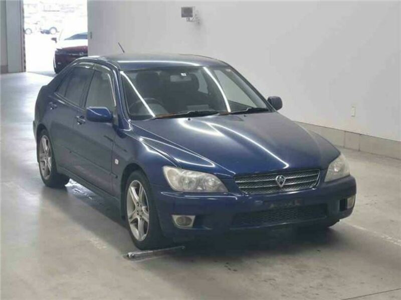 2005 TOYOTA ALTEZZA SXE10