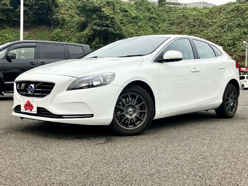 2015 VOLVO V40 MD4204T