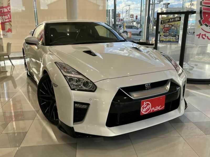 2022 NISSAN GT-R R35