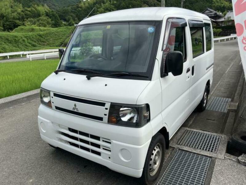 2010 MITSUBISHI MINICAB VAN U61V