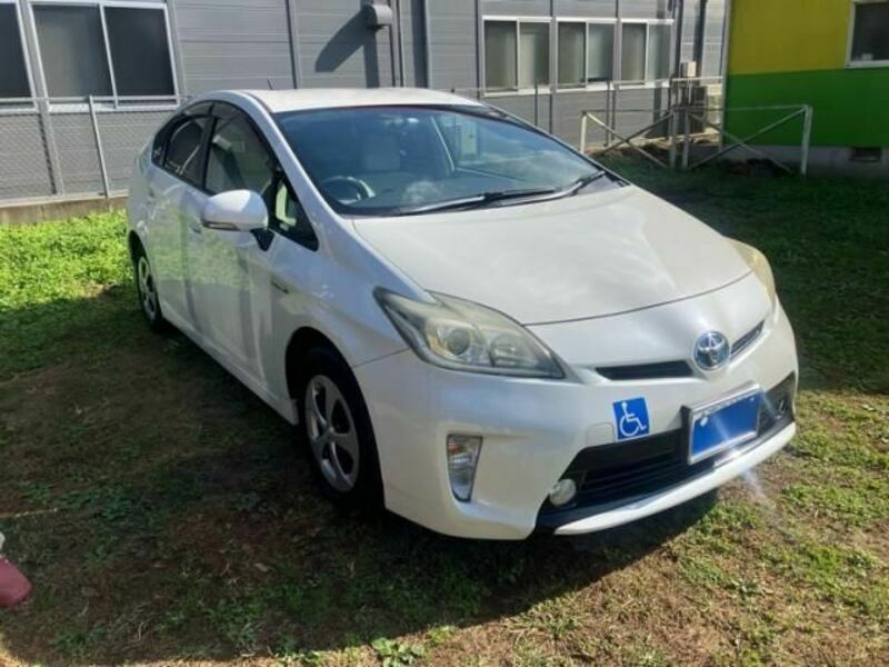 2012 TOYOTA PRIUS ZVW30