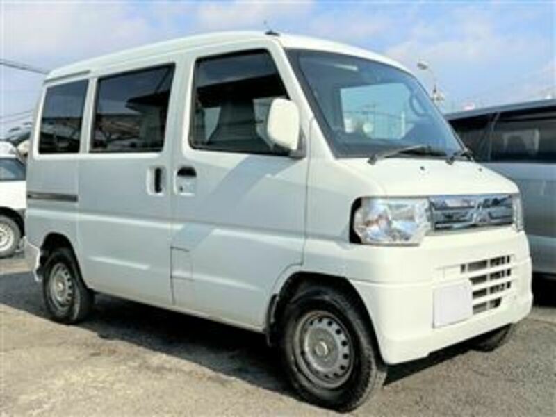 2012 MITSUBISHI MINICAB VAN U62V