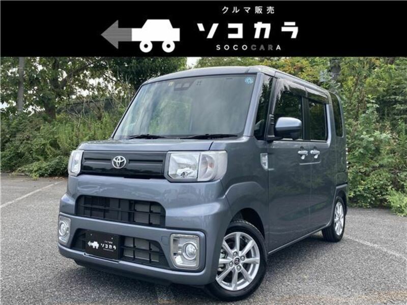 2022 TOYOTA PIXIS MEGA LA700A